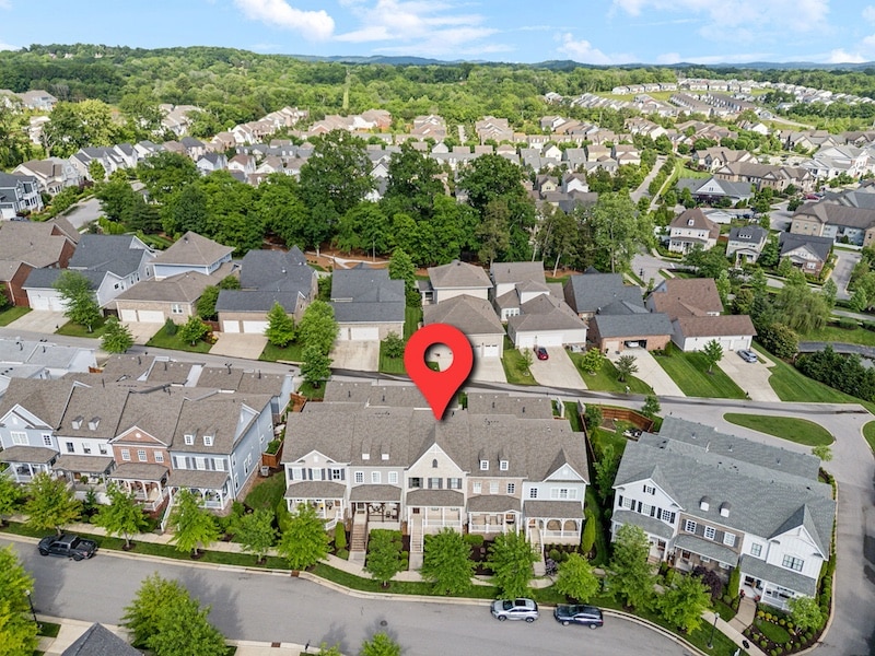 Living in Franklin’s Lockwood Glen