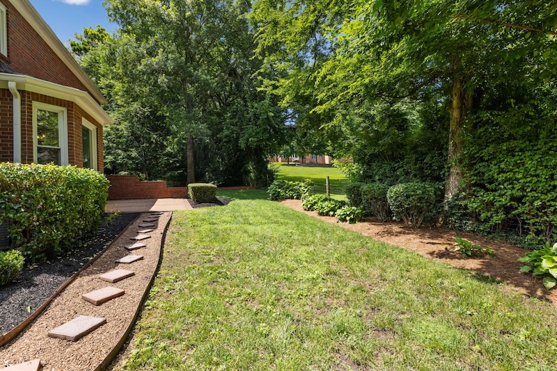 Luxury Home For Sale  201 Coronation Court